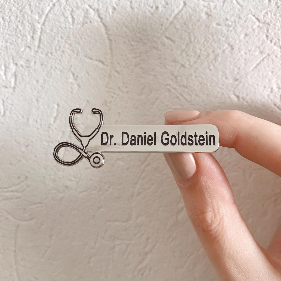 סיכת רופא סטטוסקופ