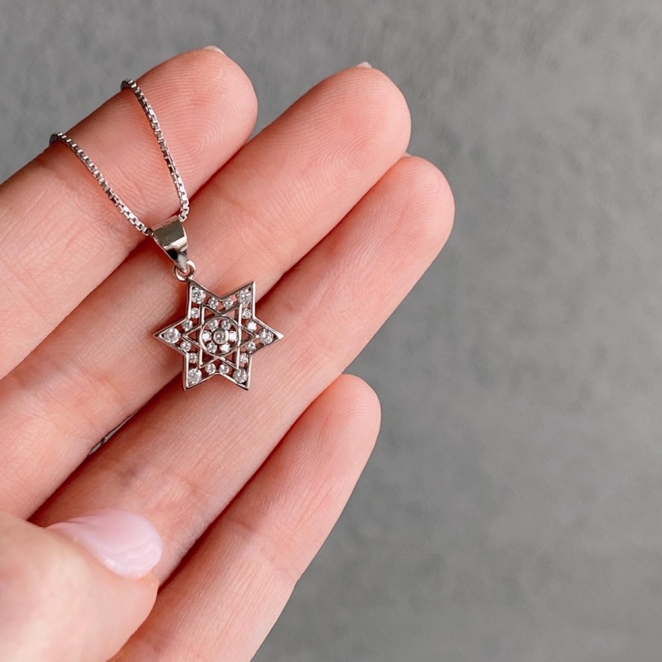 שרשרת מגן דוד זירקונים