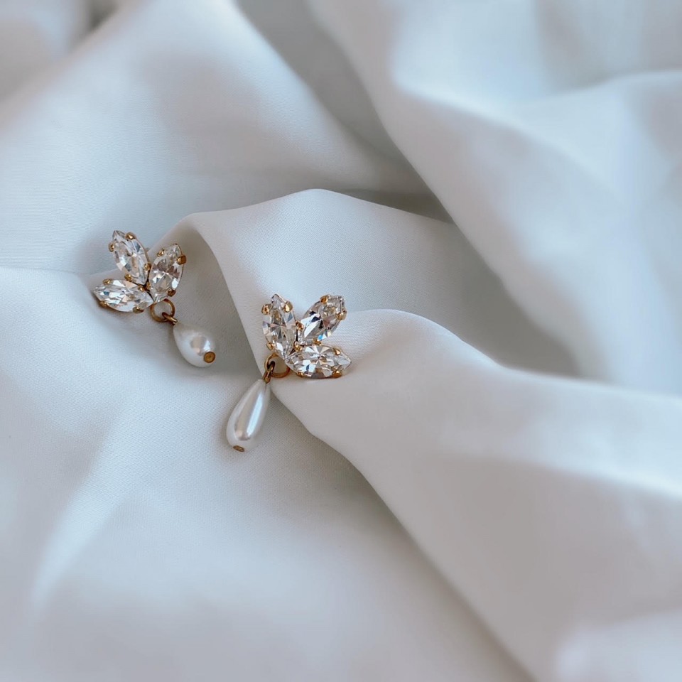 זוג עגילי לוטוס