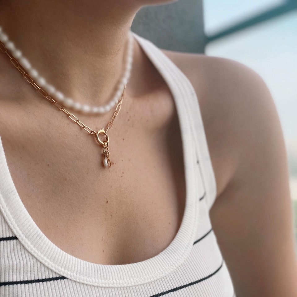 שרשרת לולאות פרל ואות